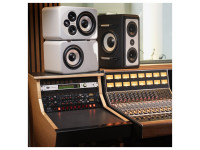 Universal Audio Apollo x16 Gen2 Essentials+ Universal Audio Apollo x16 Gen2 Essentials+